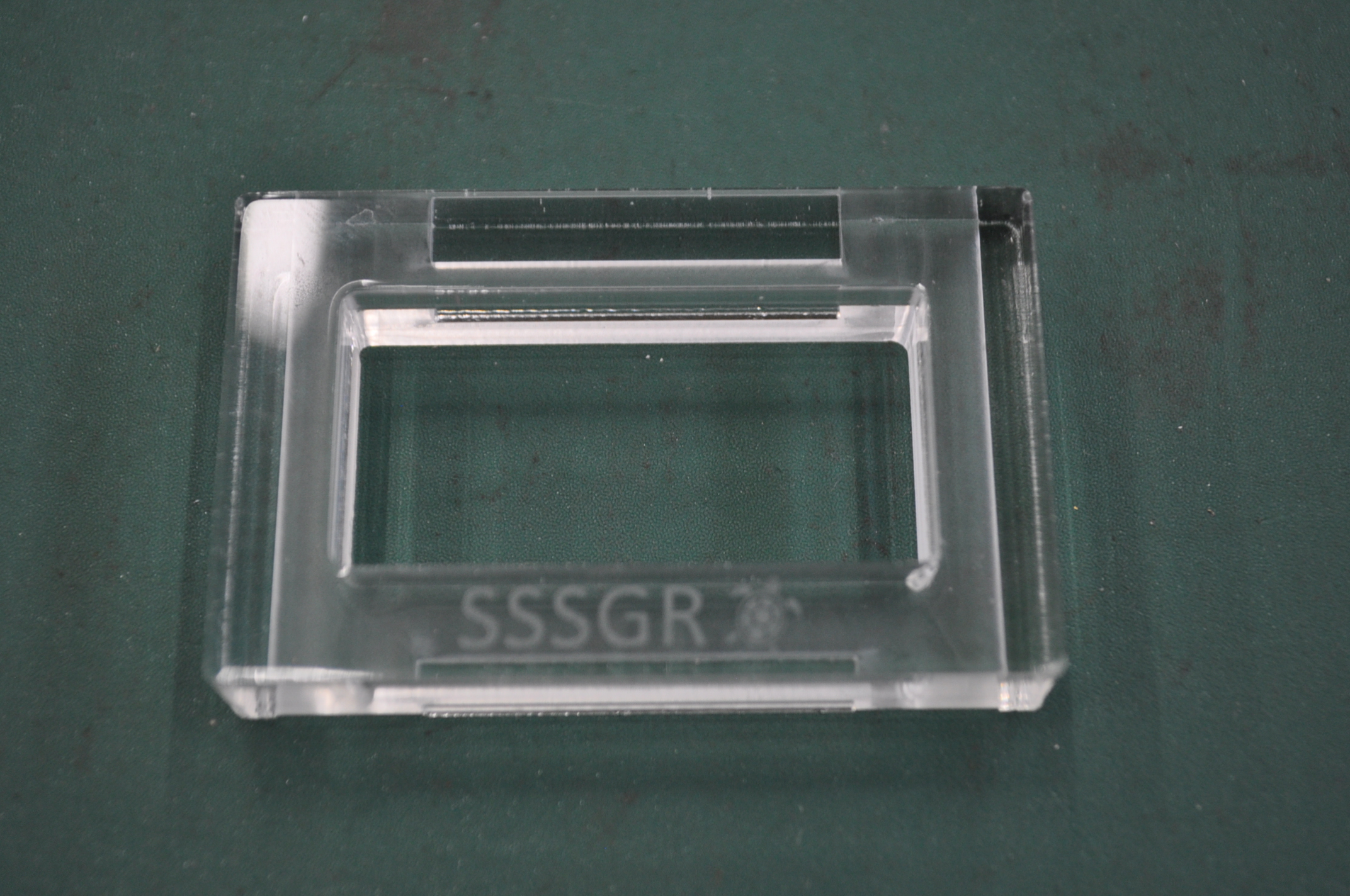 Safety guide for making a rock thin section