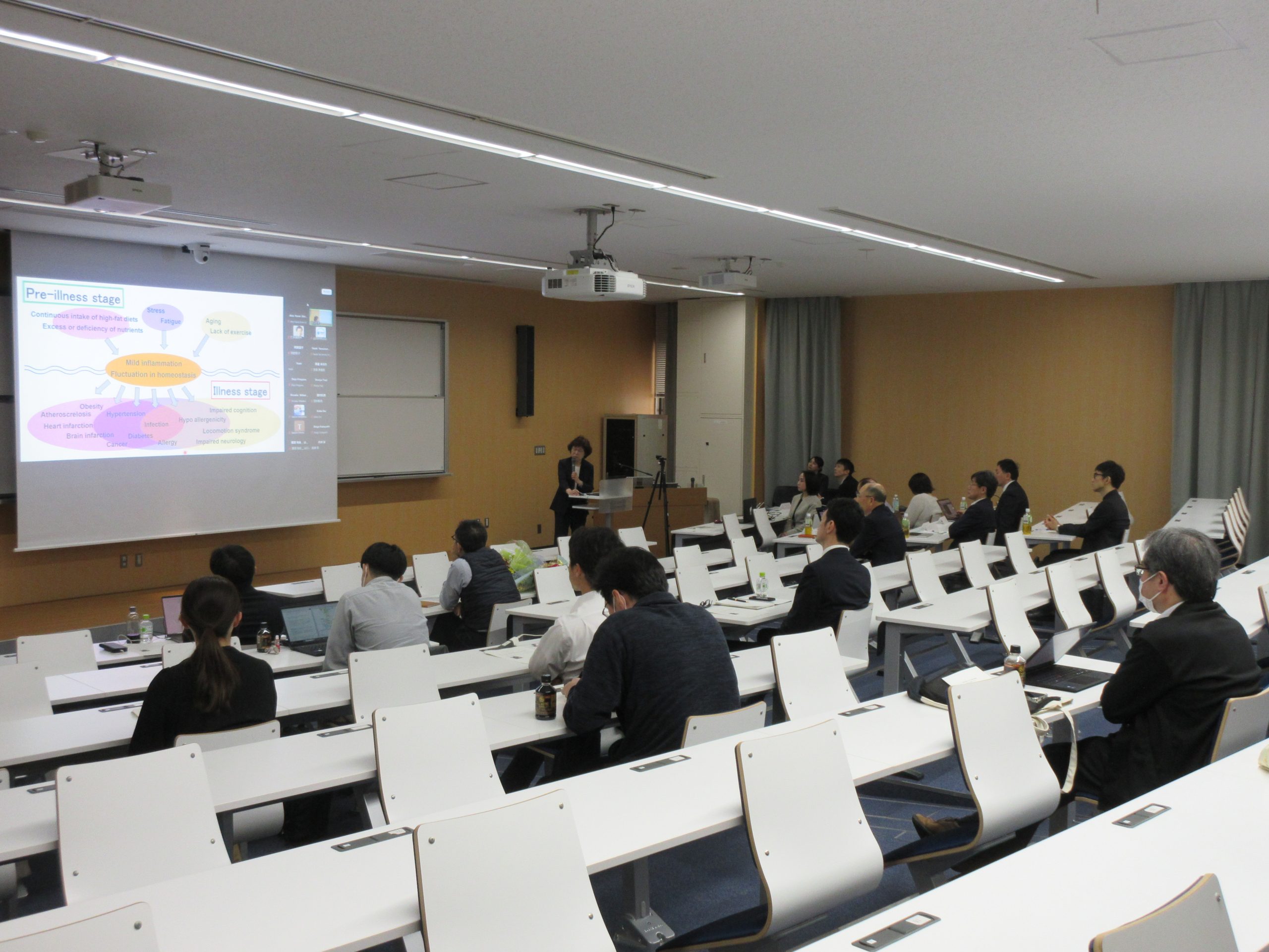 ＊Report＊We co-hosted a symposium.