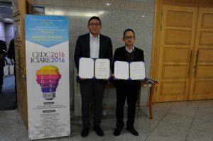 博士後期課程の羅君，楊君が論文賞受賞