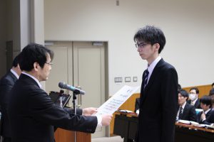 本研究室の学生が学長賞を受賞