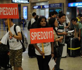 上海プトン空港にて