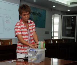 デモンストレーション