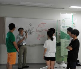 講義風景(アイデア抽出)