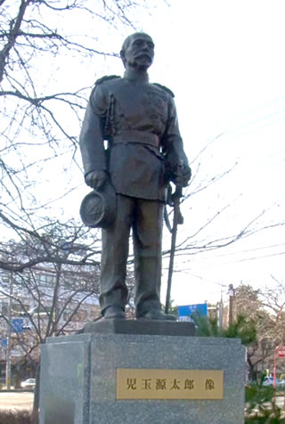 児玉源太郎の銅像